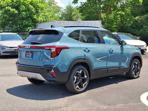 2025 Kia Seltos EX
