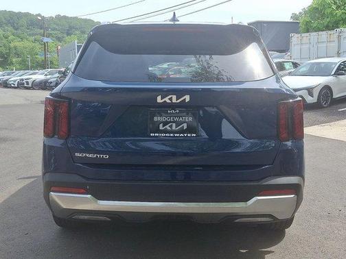 2025 Kia Sorento EX