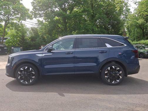 2025 Kia Sorento EX