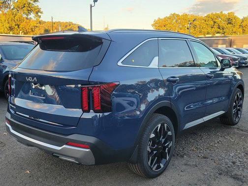 2025 Kia Sorento EX
