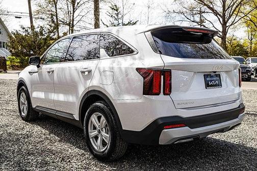 2024 Kia Sorento LX