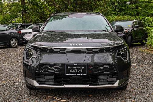 Interstellar Gray 2025 Kia Niro EV Wind