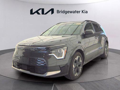 Interstellar Gray 2025 Kia Niro EV Wind