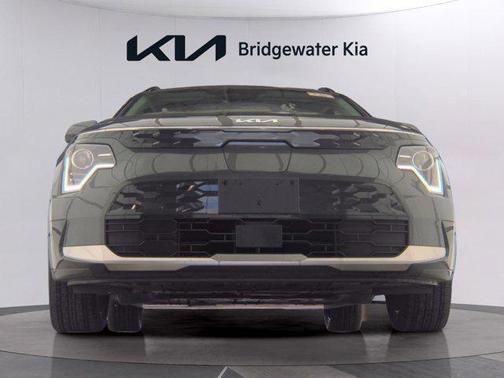 Interstellar Gray 2025 Kia Niro EV Wind