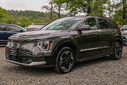 Interstellar Gray 2025 Kia Niro EV Wind