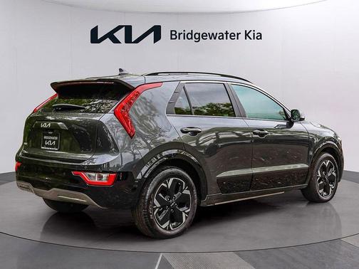 Interstellar Gray 2025 Kia Niro EV Wind