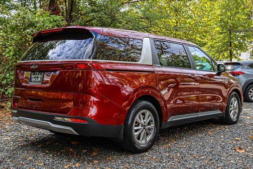 2022 Kia Carnival LXS