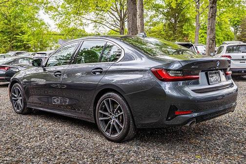 2022 BMW 330 i xDrive