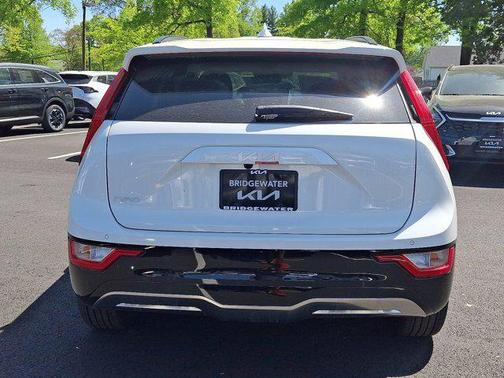 2025 Kia Niro EV Wind