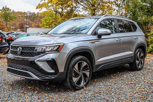 2024 Volkswagen Taos SE