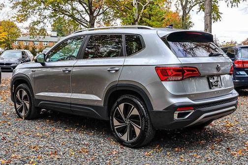 2024 Volkswagen Taos SE