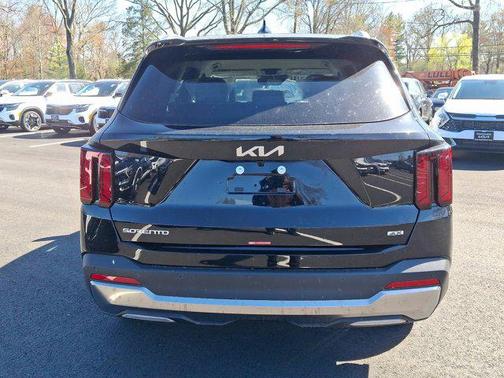 2025 Kia Sorento S