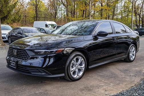 2025 Honda Accord LX 1.5T