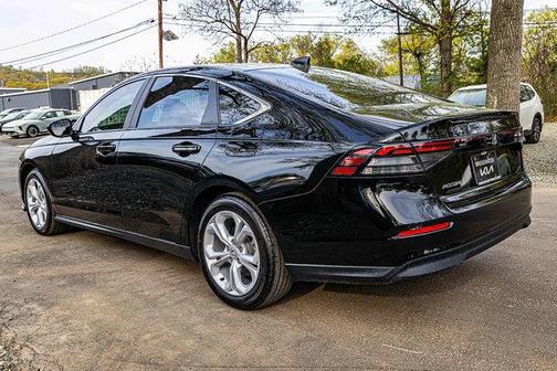 2025 Honda Accord LX 1.5T
