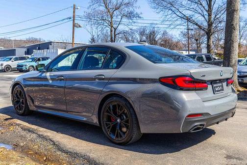 2022 BMW 530 i xDrive