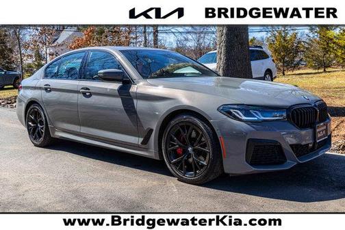 2022 BMW 530 i xDrive