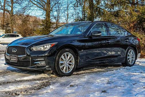 2015 INFINITI Q50 Premium