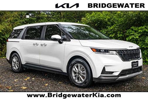 2022 Kia Carnival LXS
