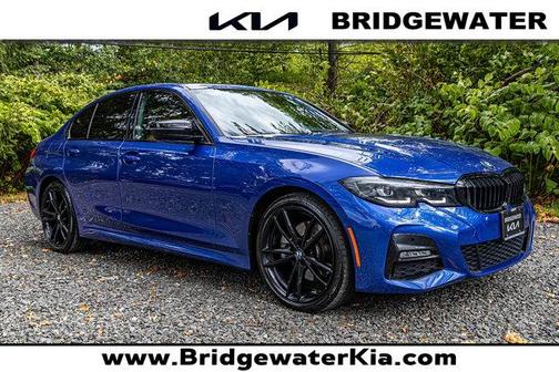 2022 BMW 330 i xDrive