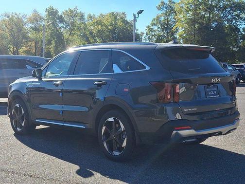2025 Kia Sorento Plug-In Hybrid EX