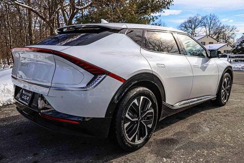 2024 Kia EV6 Wind