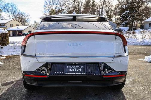 2024 Kia EV6 Wind