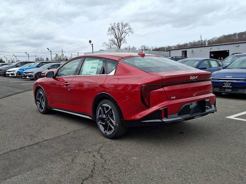 2025 Kia K4 GT-Line