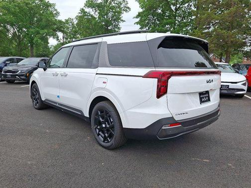 2025 Kia Carnival Hybrid SX