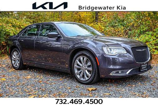 2018 Chrysler 300 Touring