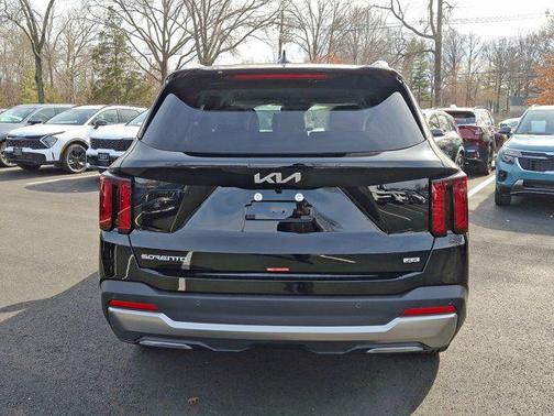 2025 Kia Sorento S