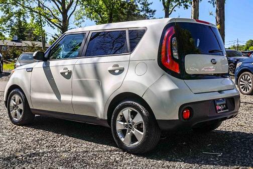 Clear White 2017 Kia Soul Base