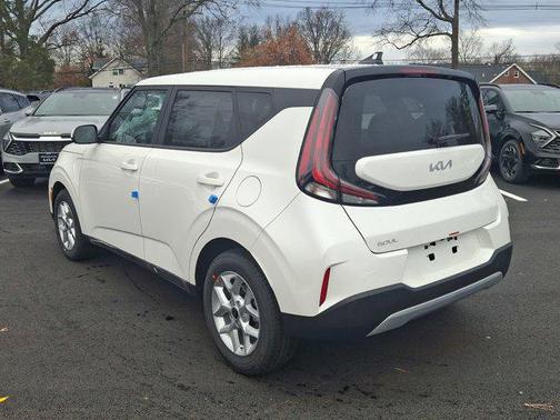2025 Kia Soul LX