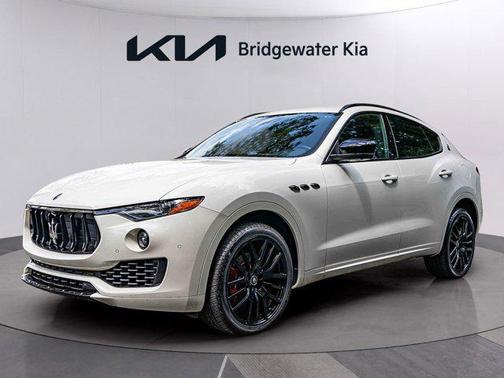 2021 Maserati Levante Base