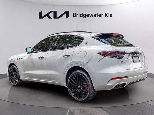 2021 Maserati Levante Base