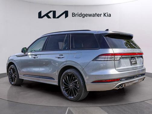Silver 2023 Lincoln Aviator Reserve AWD