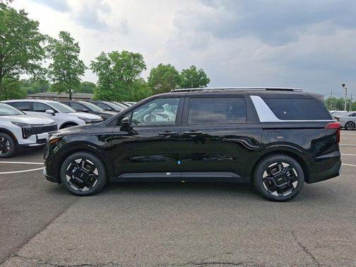 2025 Kia Carnival EX