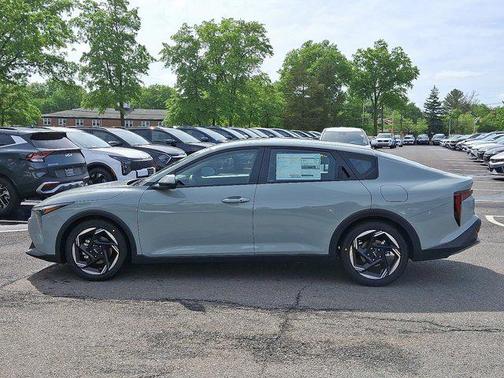 2025 Kia K4 EX
