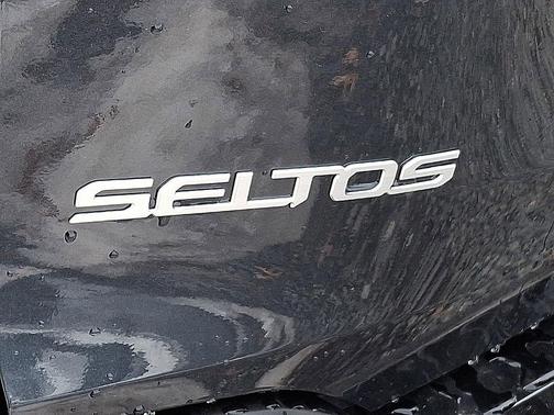 Gravity Gray 2026 Kia Seltos S