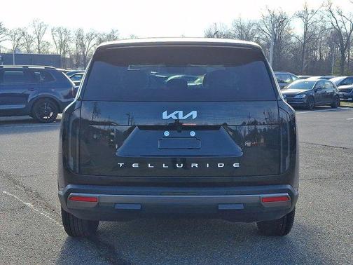 Ebony Black 2027 Kia Telluride LX