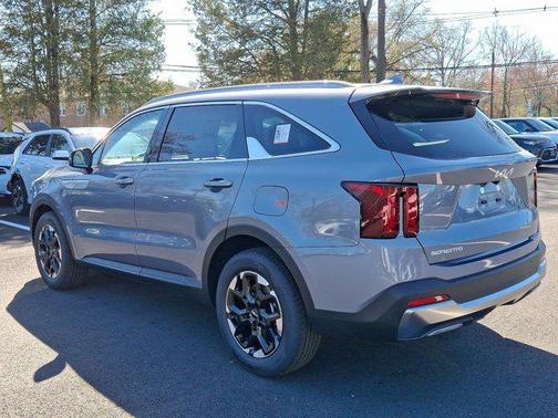 2025 Kia Sorento S