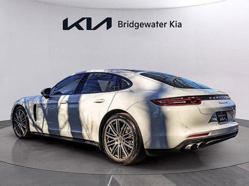 2020 Porsche Panamera 4S