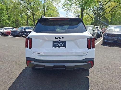 2025 Kia Sorento EX
