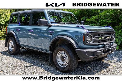 2022 Ford Bronco Base