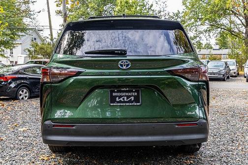 2025 Toyota Sienna XLE 7 Passenger