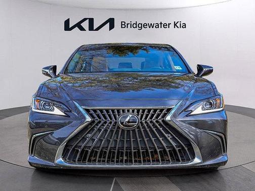 2022 Lexus ES 350 Base