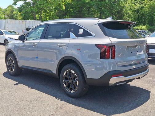 2025 Kia Sorento S