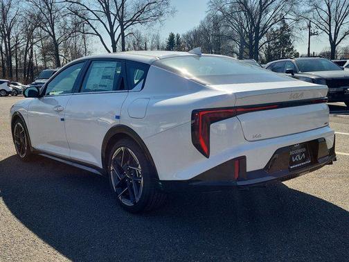 2025 Kia K4 GT-Line