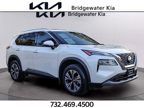 Pearl White Tricoat 2021 Nissan Rogue SV