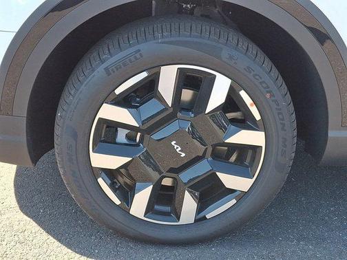 Glacial White Pearl 2027 Kia Telluride S