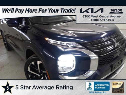 2023 Mitsubishi Outlander SE